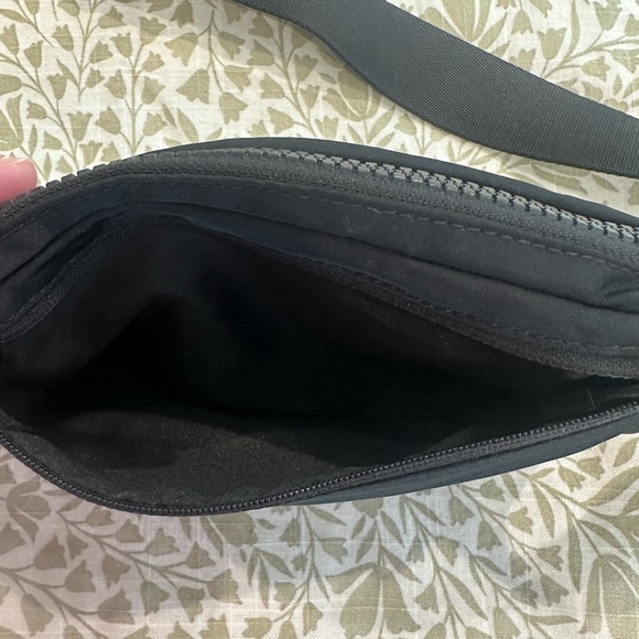 Lululemon Black Belt Bag - Picture 3 of 5